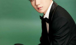 吃瓜爆料王源和许凯,娱乐圈的瓜田奇遇记